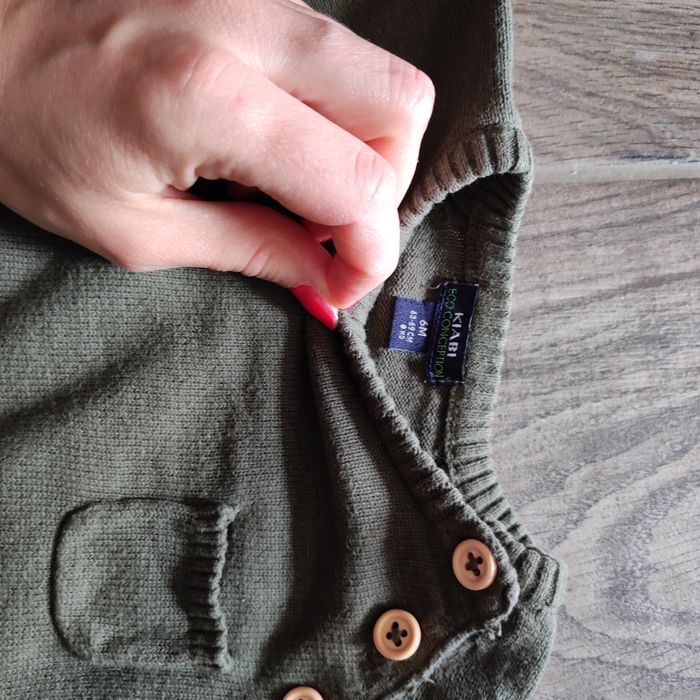 Pull léger kaki Kiabi 6 mois - photo numéro 2