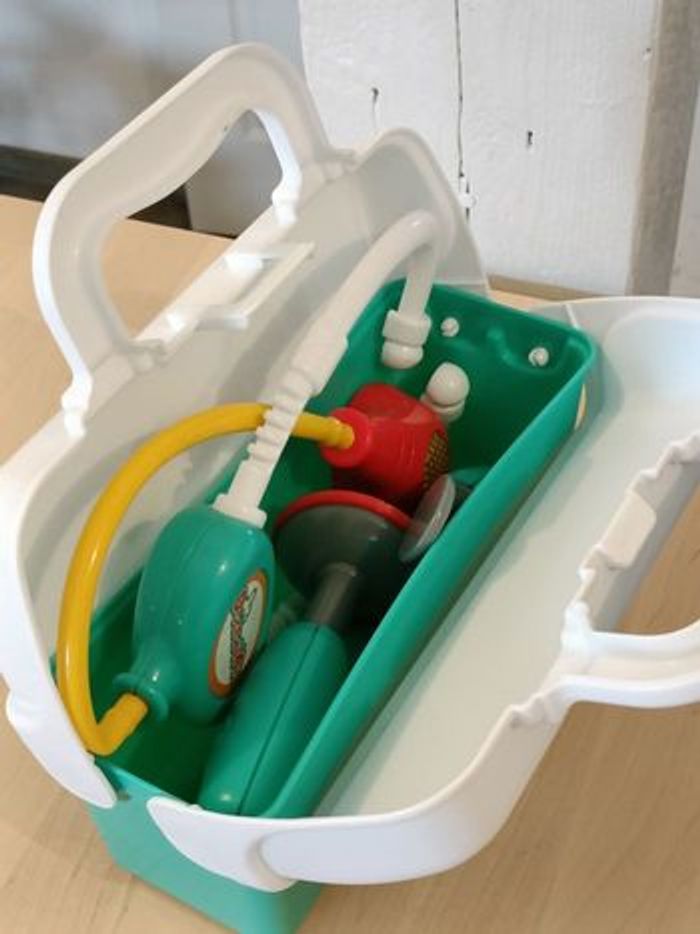 Mallette de docteur - photo numéro 6