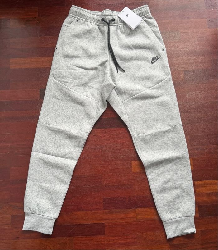 Nike Tech Fleece gris complet Taille M - photo numéro 6