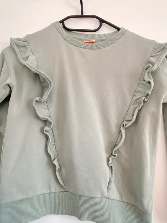 Pull fille tape à l’œil. - photo numéro 2