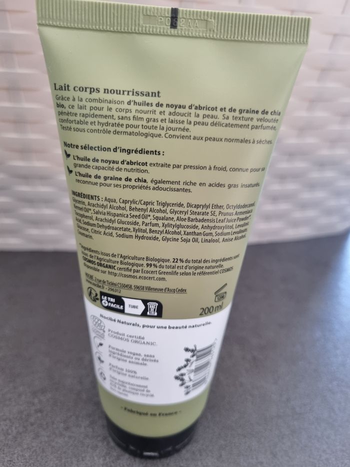 Lait corps noyau  d'abricot Nocibé Neuf - photo numéro 2