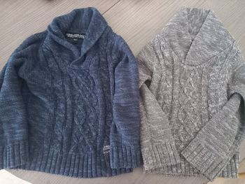 Lot de 2 pulls enfants dès 3 à 4 ans
