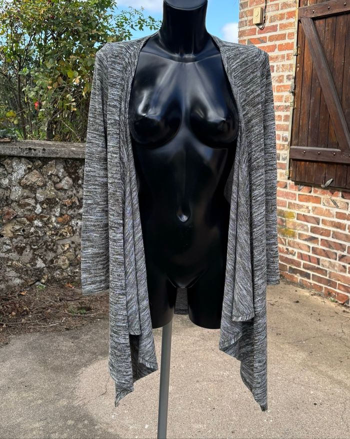 🌸 Gilet long kaki Jennyfer 🌸 - photo numéro 4