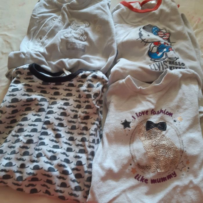4 pyjamas 12 mois