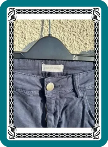 Short noir