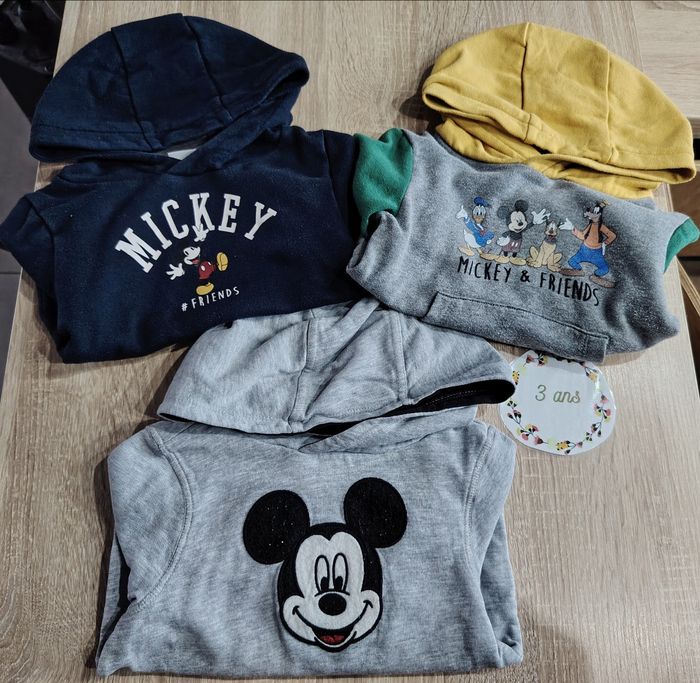 Lot de 3 sweats à capuche 3ans Disney