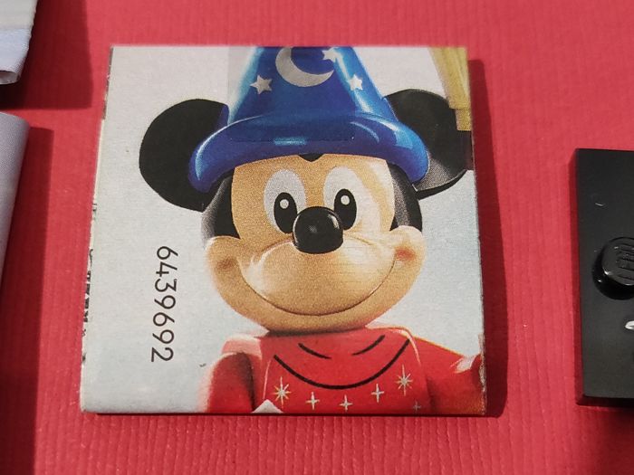 Minifig Lego Coco - Ernesto de la Cruz - Disney 100 ans - Parfait État - avec sachet - Lego Original - photo numéro 8