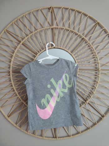 Tee shirt fille Nike 3 ans