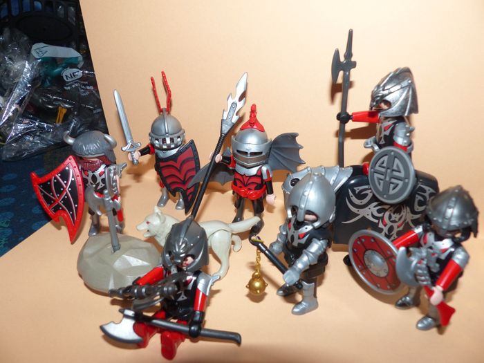 Lot playmobils chevaliers tribaux en armes - photo numéro 2