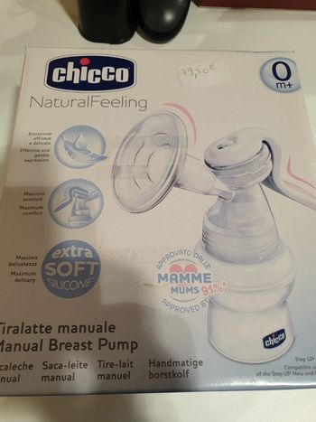 Tire lait chicco neuf
