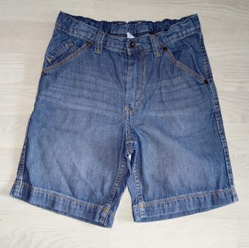 Bermuda en jeans denim délavé à fines côtes GAP 
T. 10-11 ans