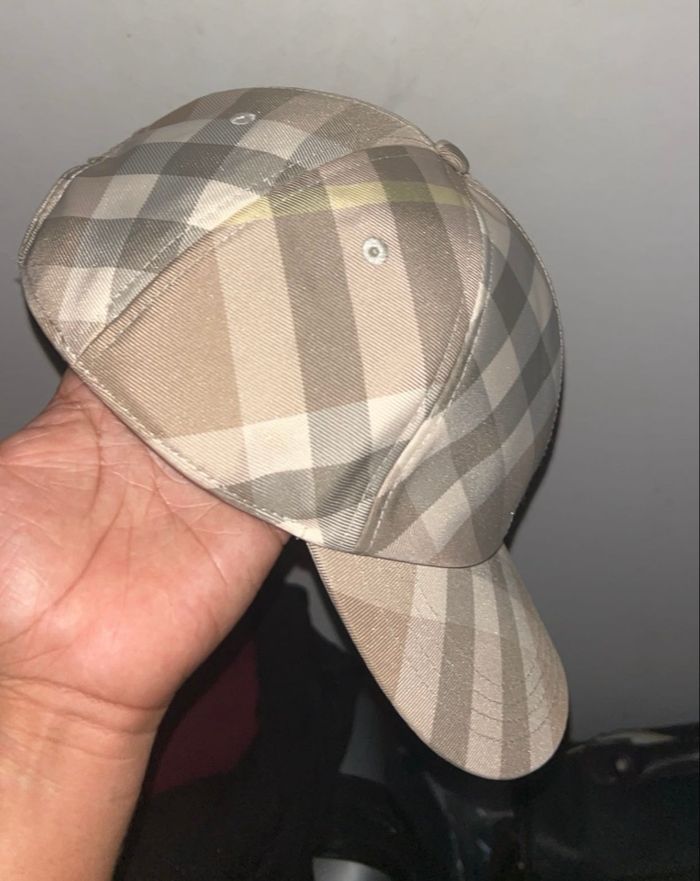 Casquette burberry - photo numéro 3