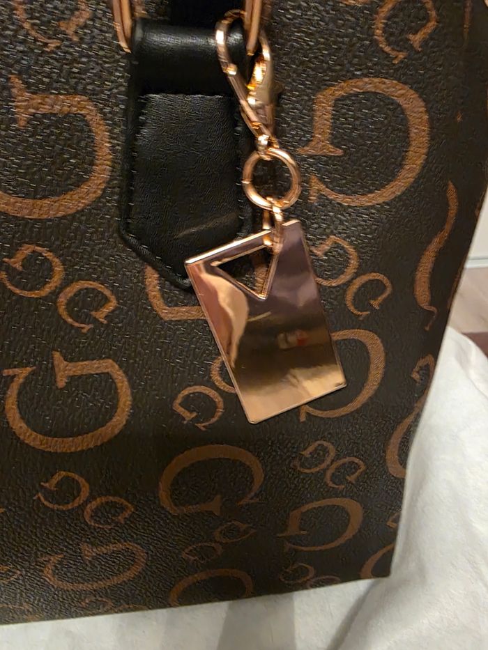 Sac Guess - photo numéro 3