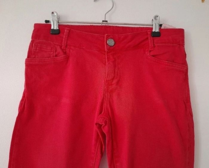 Jean rouge taille 38 - photo numéro 2