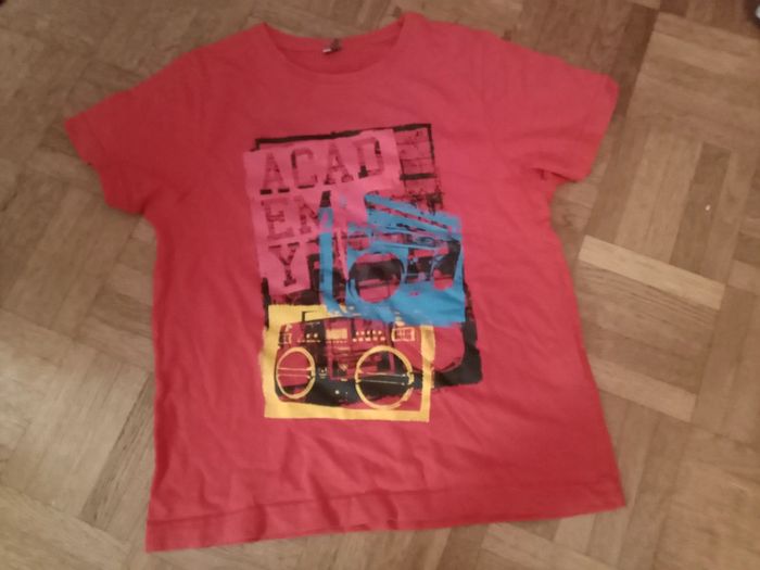 T shirt taille 6 ans 🌞