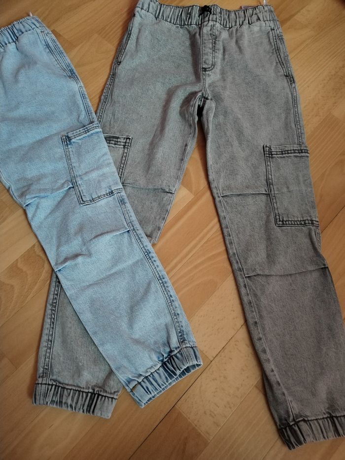 Lot de 2 jeans cargo neufs 10ans - photo numéro 2
