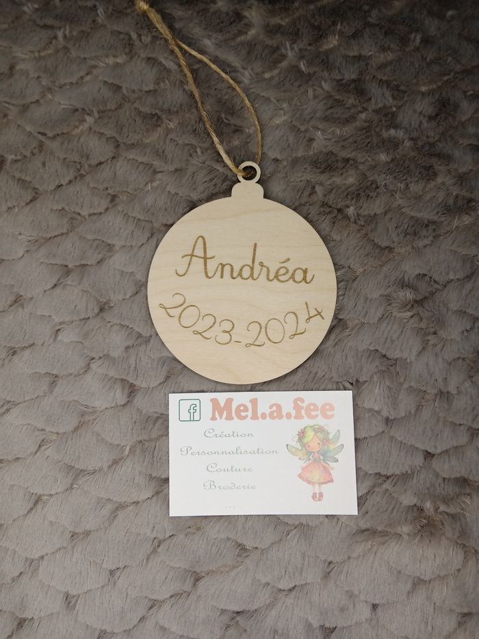 Boule personnalisé maîtresse - photo numéro 2