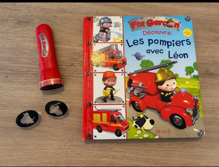 Découvre les pompiers p’tits garçons lampe livre grand