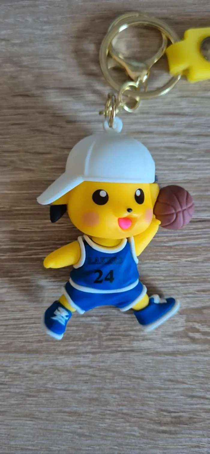 Porte clés 🔑 Pokémon basket 🏀 - photo numéro 2