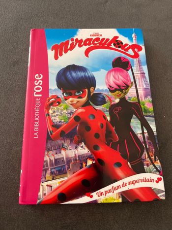 Livre bibliothèque rose miraculous tome 4