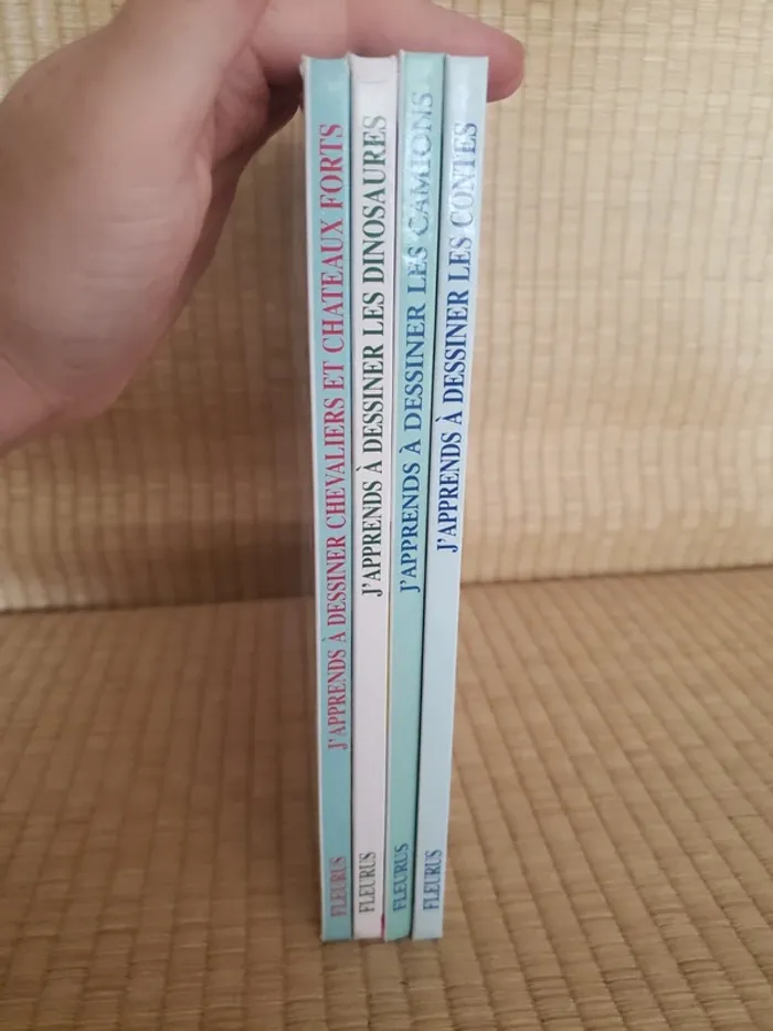 4 livres j'apprends à dessiner - photo numéro 2