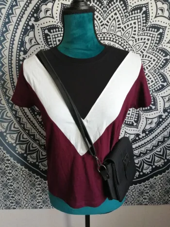 Tee-shirt bordeaux tricolore blanc et noir / fb sister / (S)