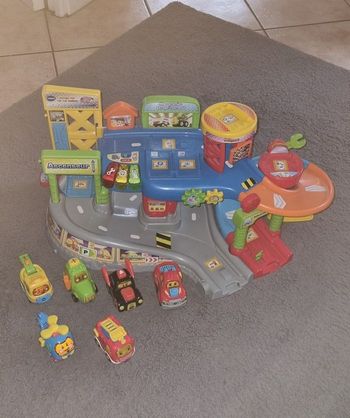 Garage tut tut bolide