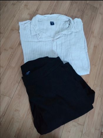 Ensemble pantalon noir et chemise rose pâle