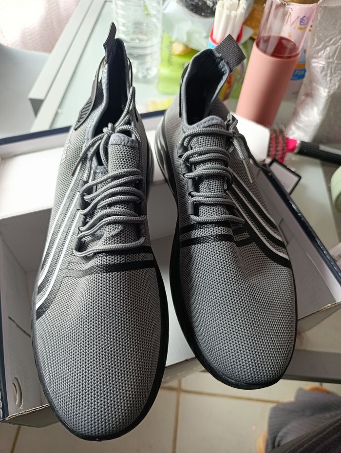 Paire de chaussures homme - photo numéro 3