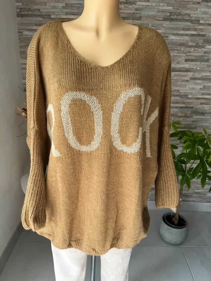 Pull grande taille camel et doré rock avec laine