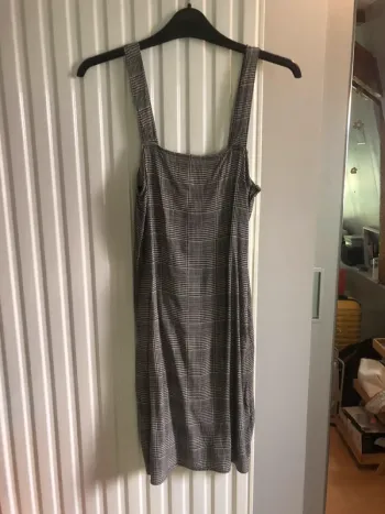 Robe à bretelles