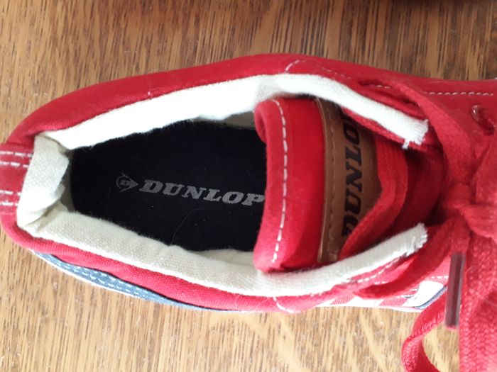 Chaussures , Baskets rouges Dunlop P 34 - photo numéro 3