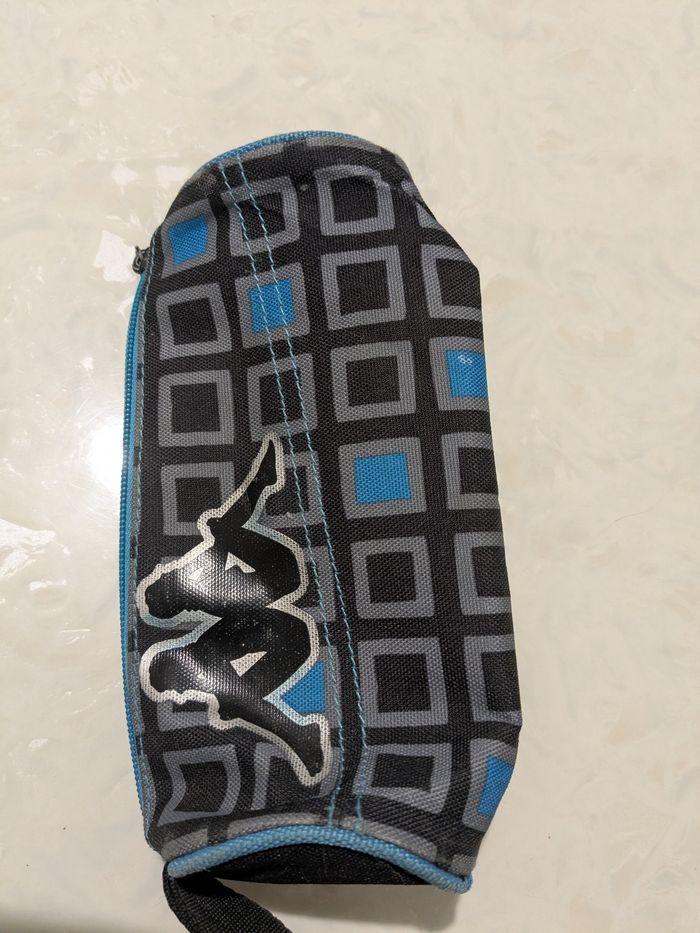 Trousse Kappa noire et bleue. - photo numéro 3