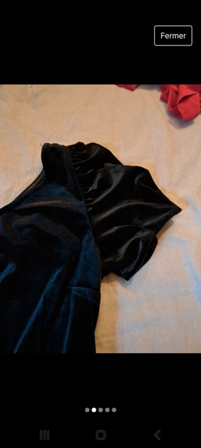 Robe noire - photo numéro 2