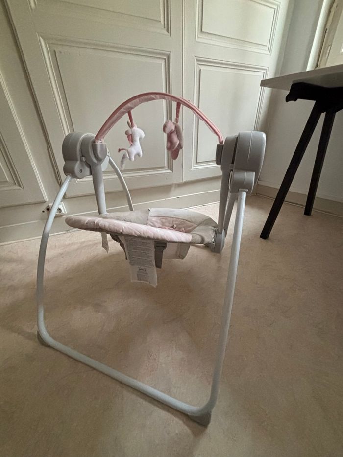 💞 Balancelle électrique bébé rose et grise – idéale dès la naissance 💞 - photo numéro 3