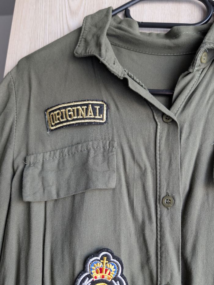 Chemise kaki style militaire à patchs 36 - photo numéro 5