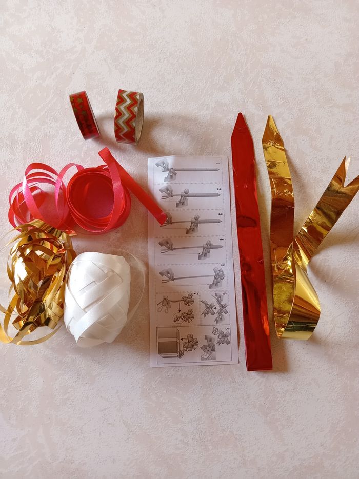 Lot rubans pour paquets cadeaux