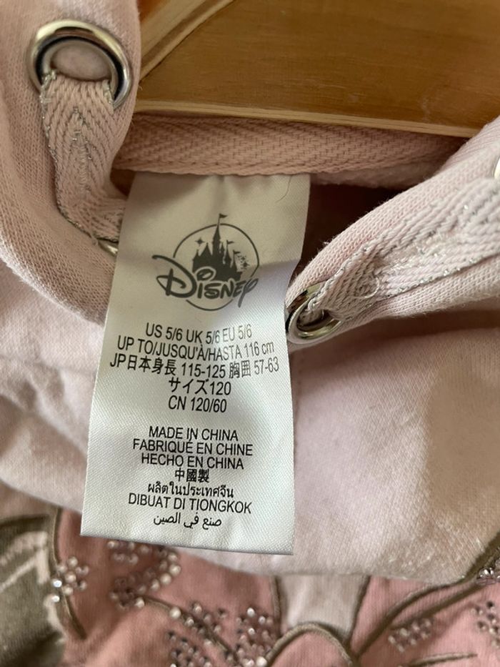 Pull Minnie disney 5/6 ans - photo numéro 4