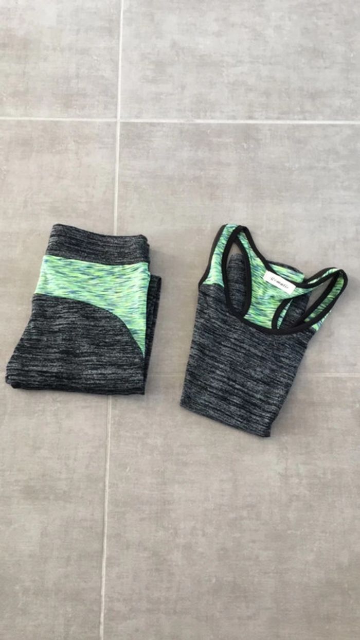 Legging et débardeur
