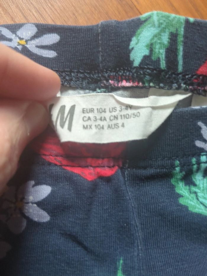 Legging fleurs papillons vintage h&m neuf 3-4 ans - photo numéro 2