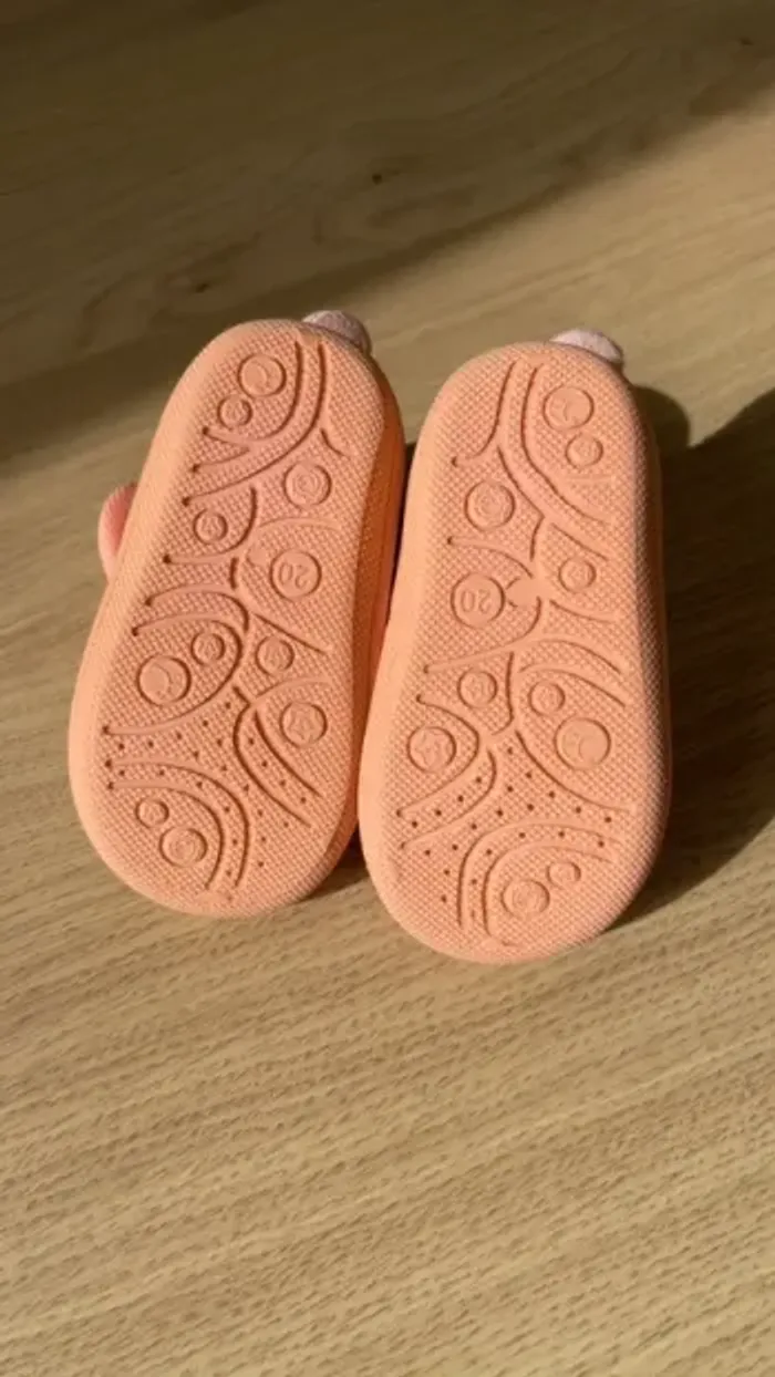 Chaussons Gemo taille 20 - photo numéro 3