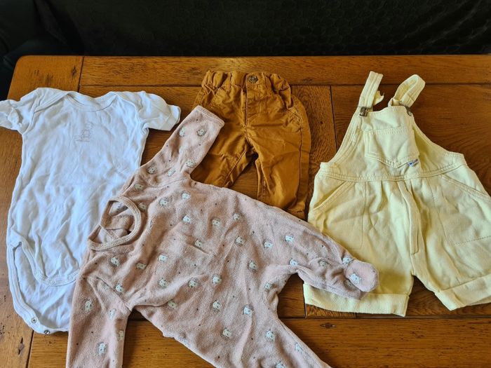 Lot de vêtements bébé - photo numéro 2