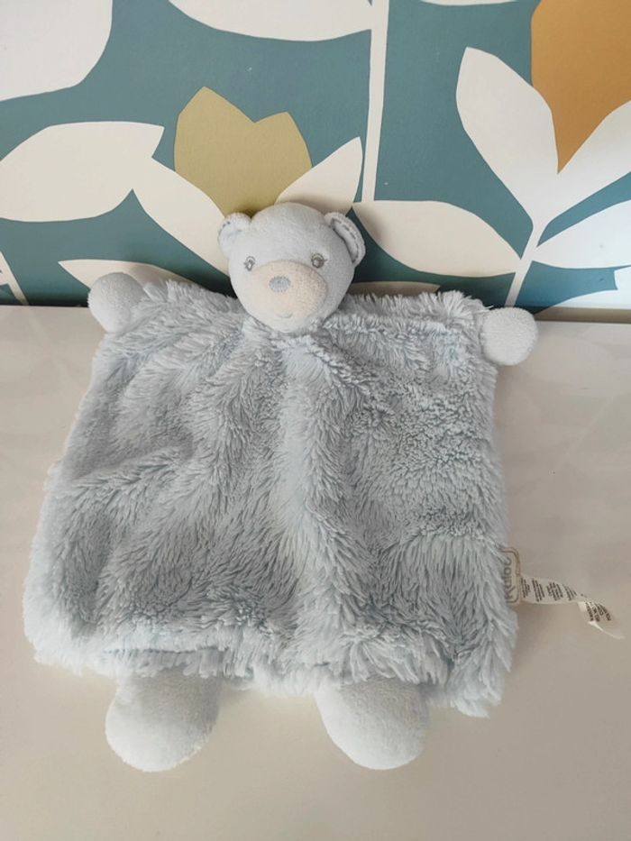 Doudou marionnette ourson ours nounours perle kaloo