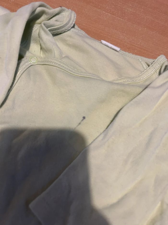 Lot de 15 body taille 6 mous - photo numéro 9