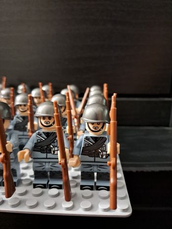 Soldats Italiens type Lego
