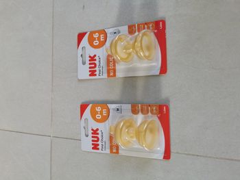 Lot de tétines Nuk latex pour biberons