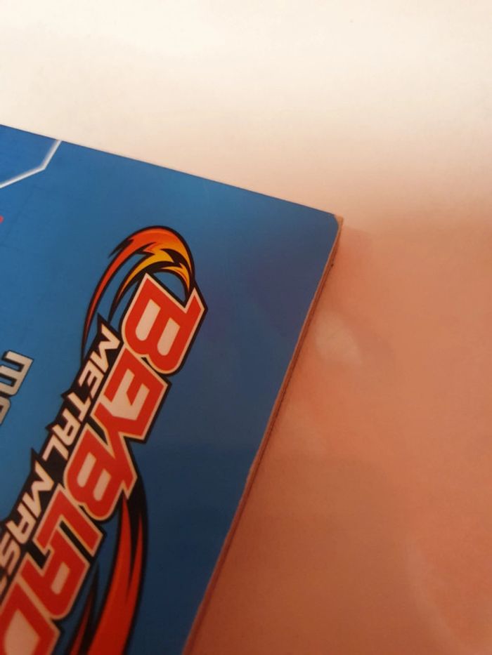 Livre Beyblade - photo numéro 3