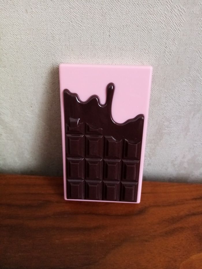 Shadow palette Révolution (Rocky Road)