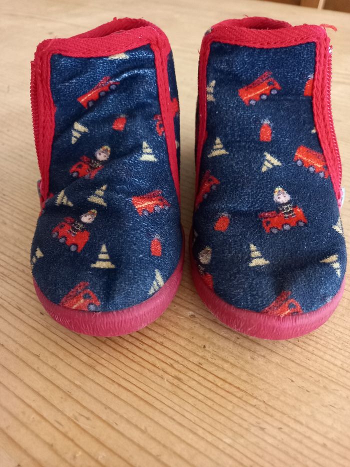Jolis chaussons garçon Bellamy 24 motifs camions de pompiers - photo numéro 7