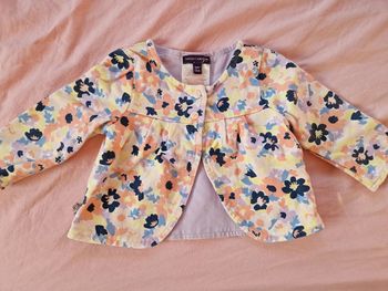 Veste ou gilet fille Sergent Major rose fleurs 59 cm